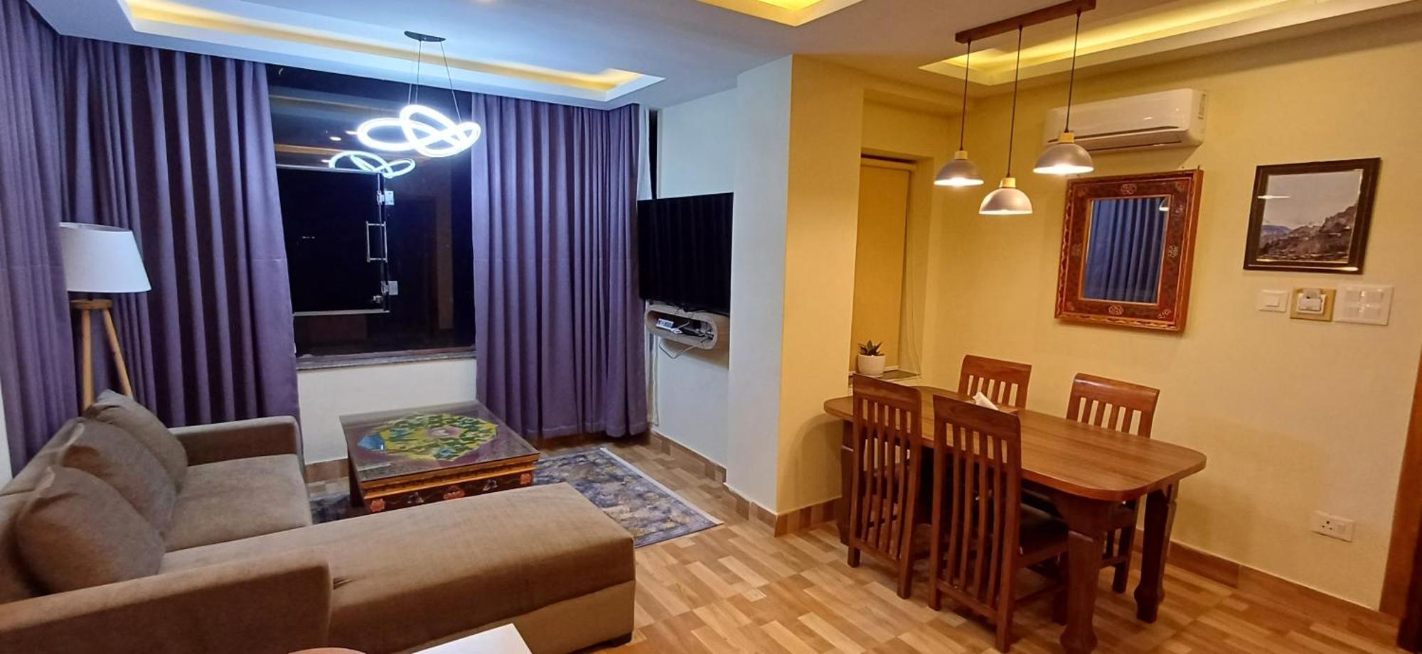 Hotel Yakroo Manang Kathmandu Bagian luar foto
