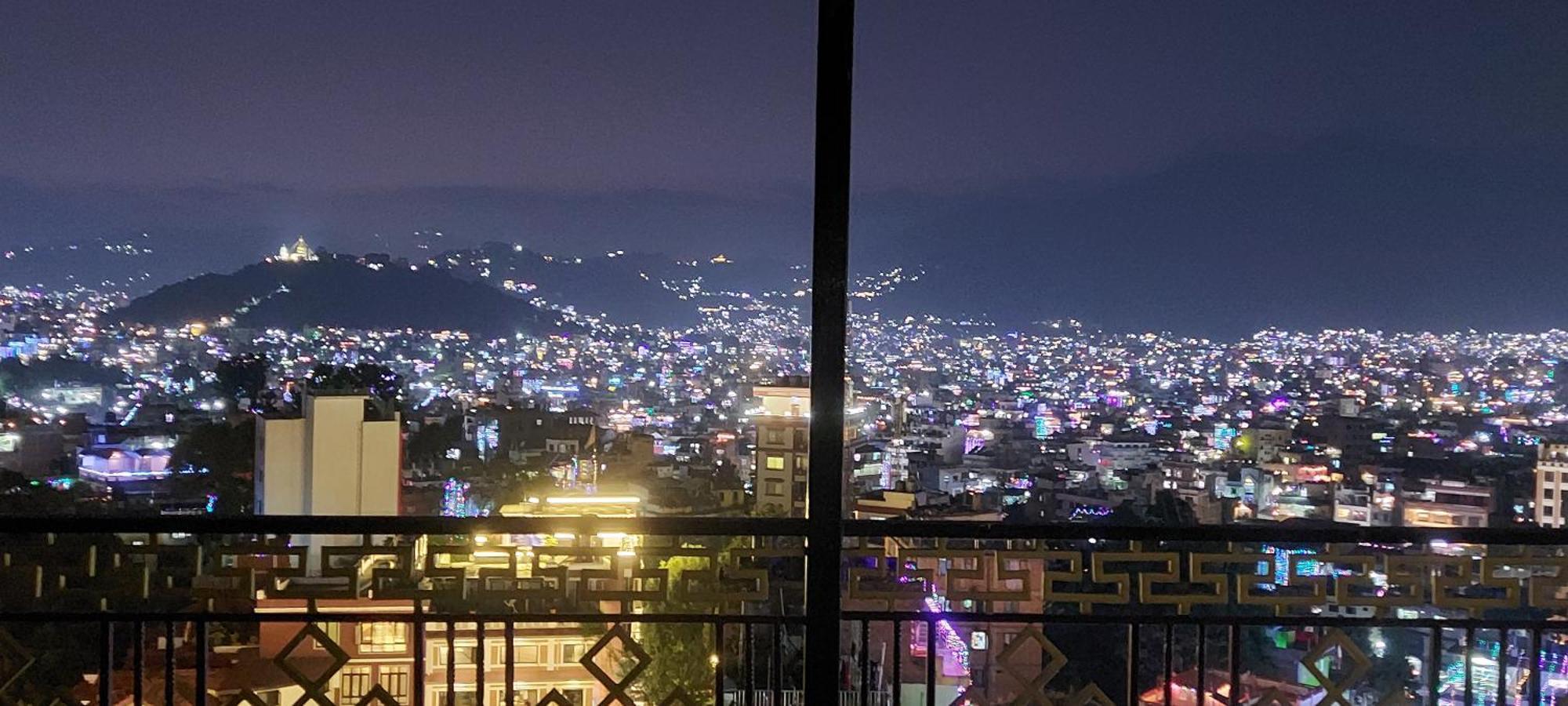 Hotel Yakroo Manang Kathmandu Bagian luar foto