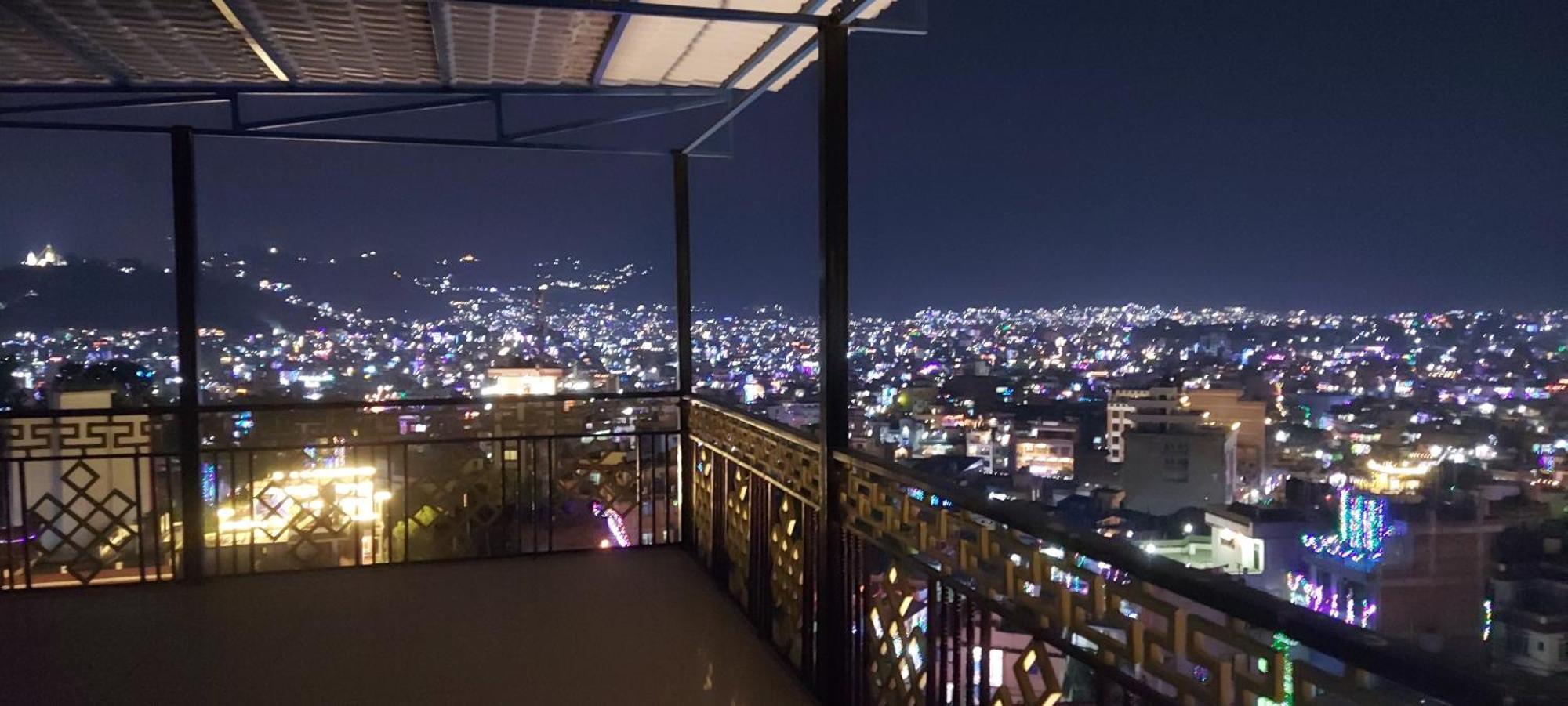 Hotel Yakroo Manang Kathmandu Bagian luar foto