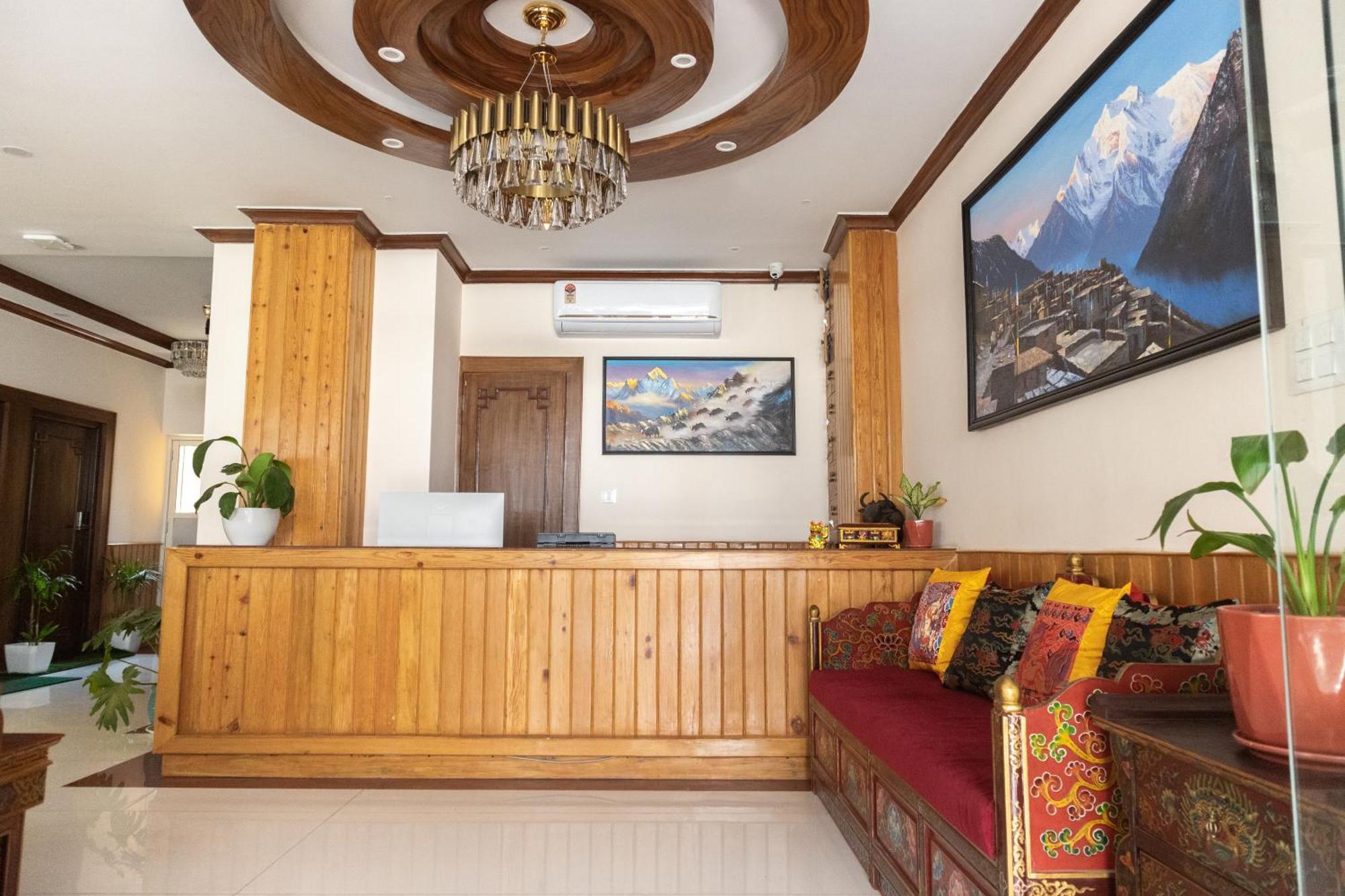 Hotel Yakroo Manang Kathmandu Bagian luar foto